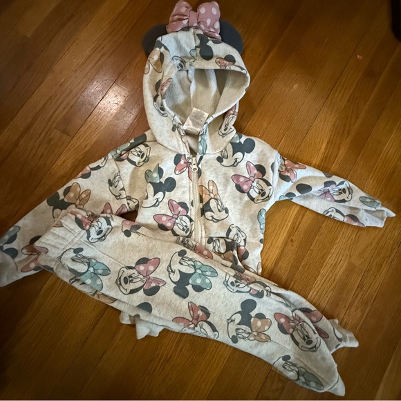 Disney Cream and Pink Floral Matching Set - Picture 1 of 3